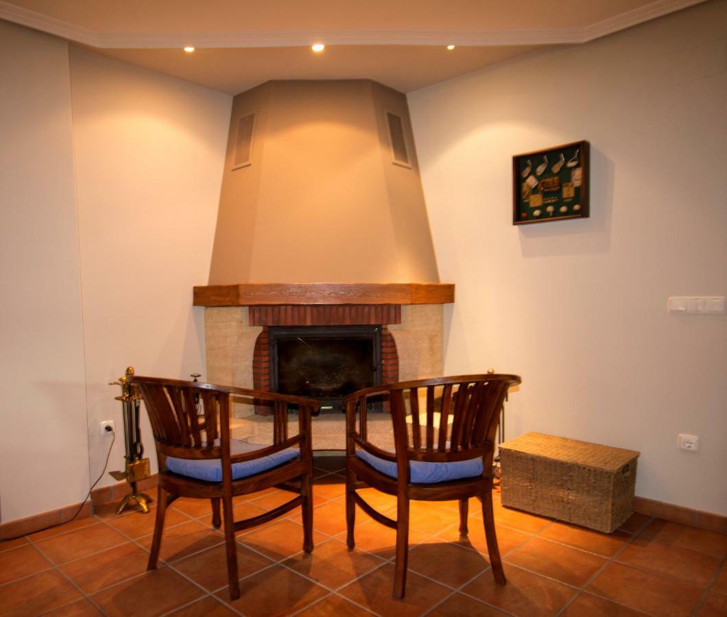 El Chalet Del Golf Urturi Bagian luar foto