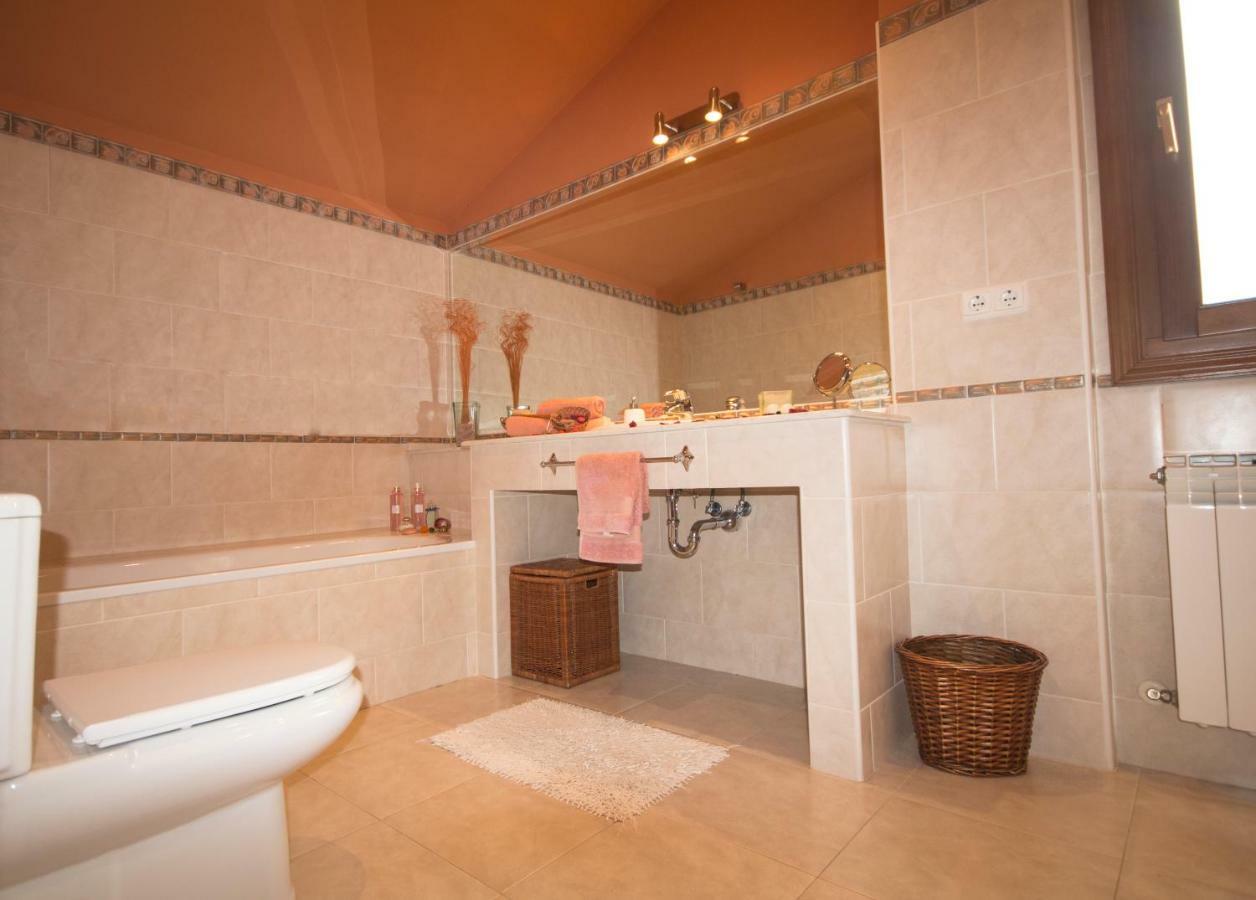 El Chalet Del Golf Urturi Bagian luar foto